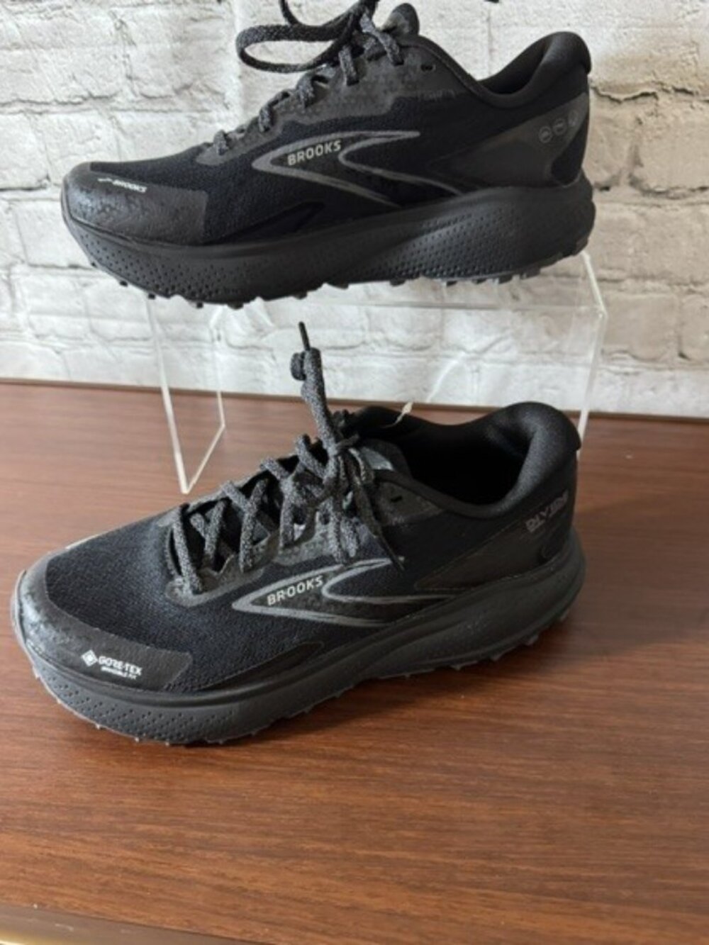 Brooks Divide 5 GTX Waterproof Trail Running Shoes Black Women's 7 NWB